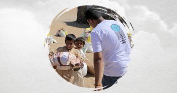 DRESSING WOUNDS IN YEMEN