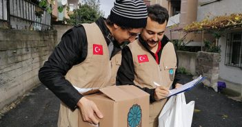 DERSAADET FERAH ÖĞRENCİ YURDUMUZDAN ERZAK DAĞITIMINA GÖNÜLLÜ DESTEK